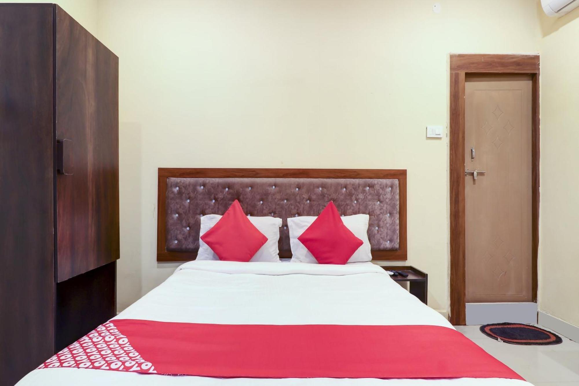 Hotel O Rsquare Elite Sururnagar Екстер'єр фото