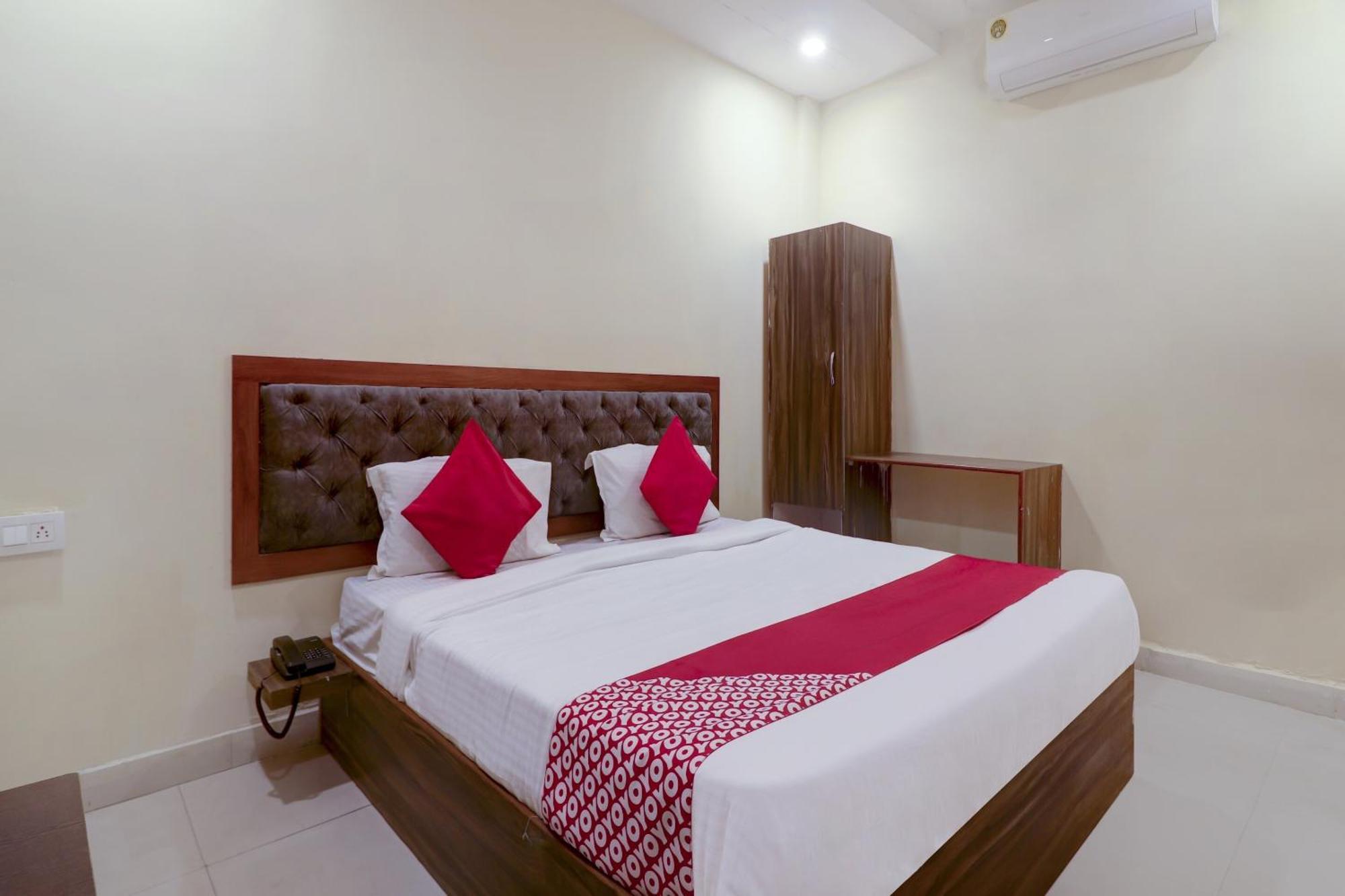 Hotel O Rsquare Elite Sururnagar Екстер'єр фото